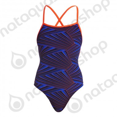 HUGO WEAVE - SI WOMAN