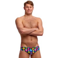 PINE GAP - HOMME BRIEF
